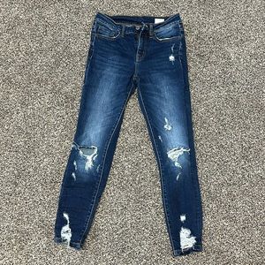 Distressed skinny jean
